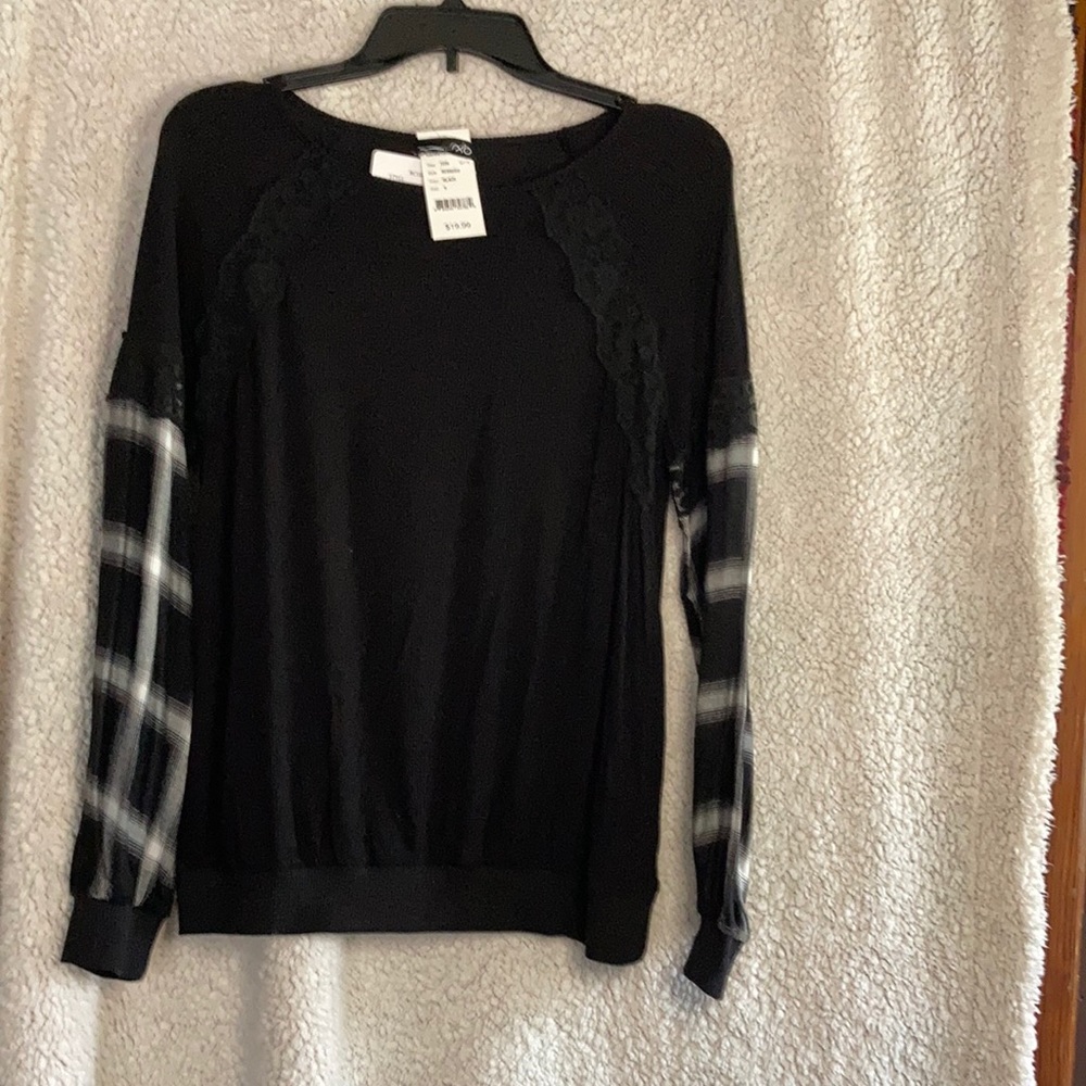 >long sleeve shirt